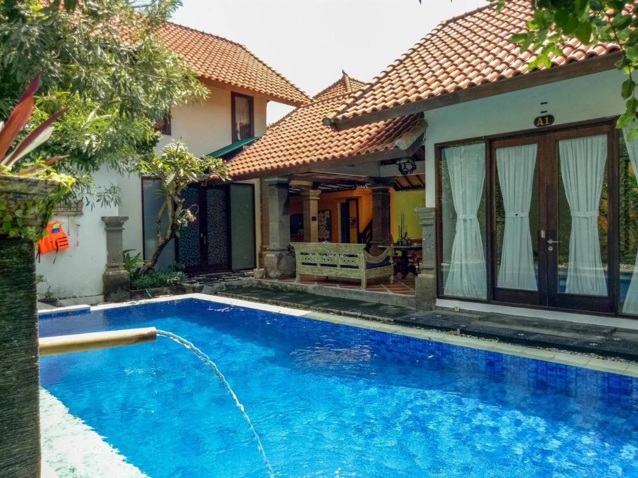 Kelapa Guest House Jimbaran Redpartner Bali Luaran gambar