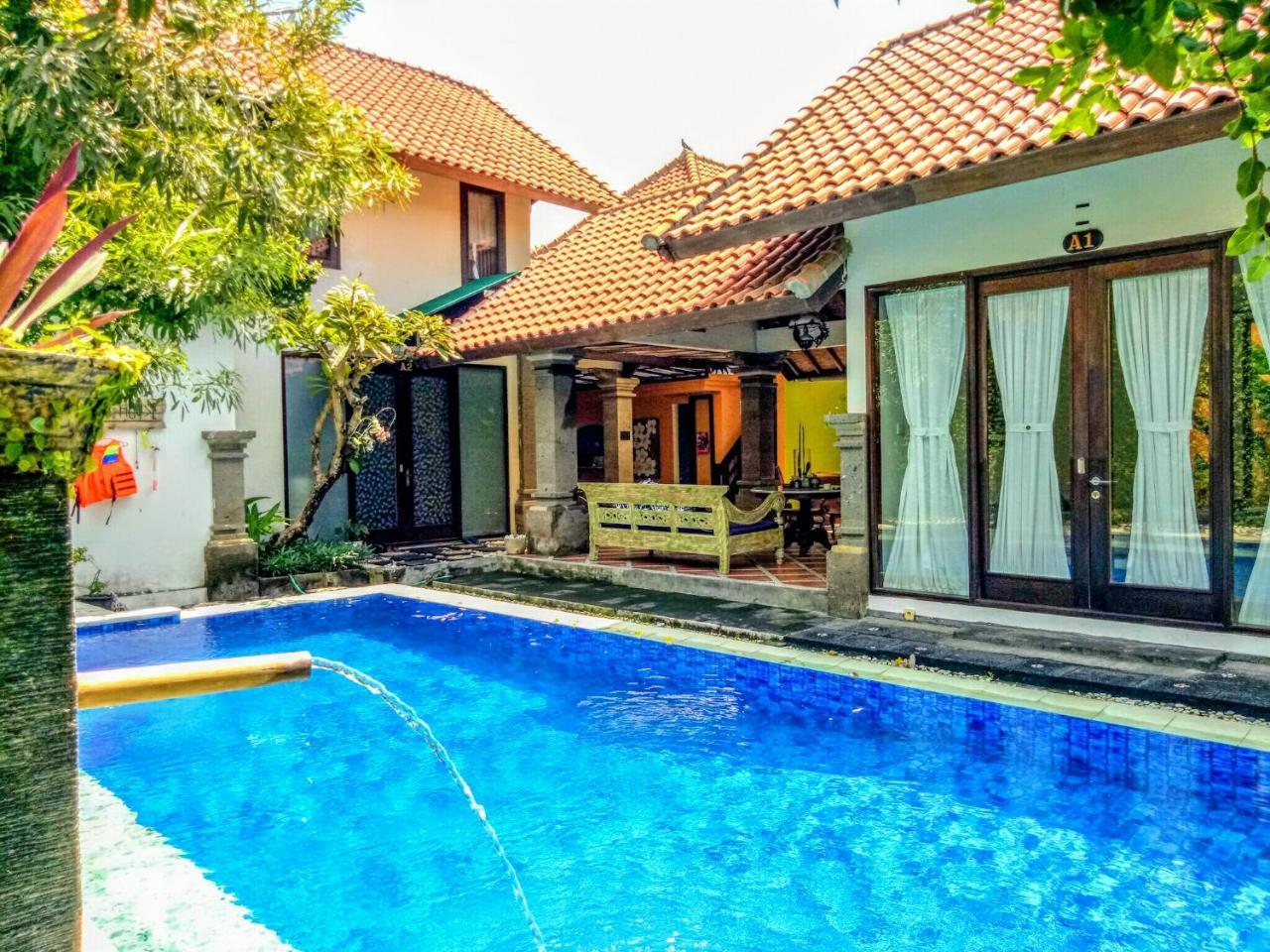 Kelapa Guest House Jimbaran Redpartner Bali Luaran gambar